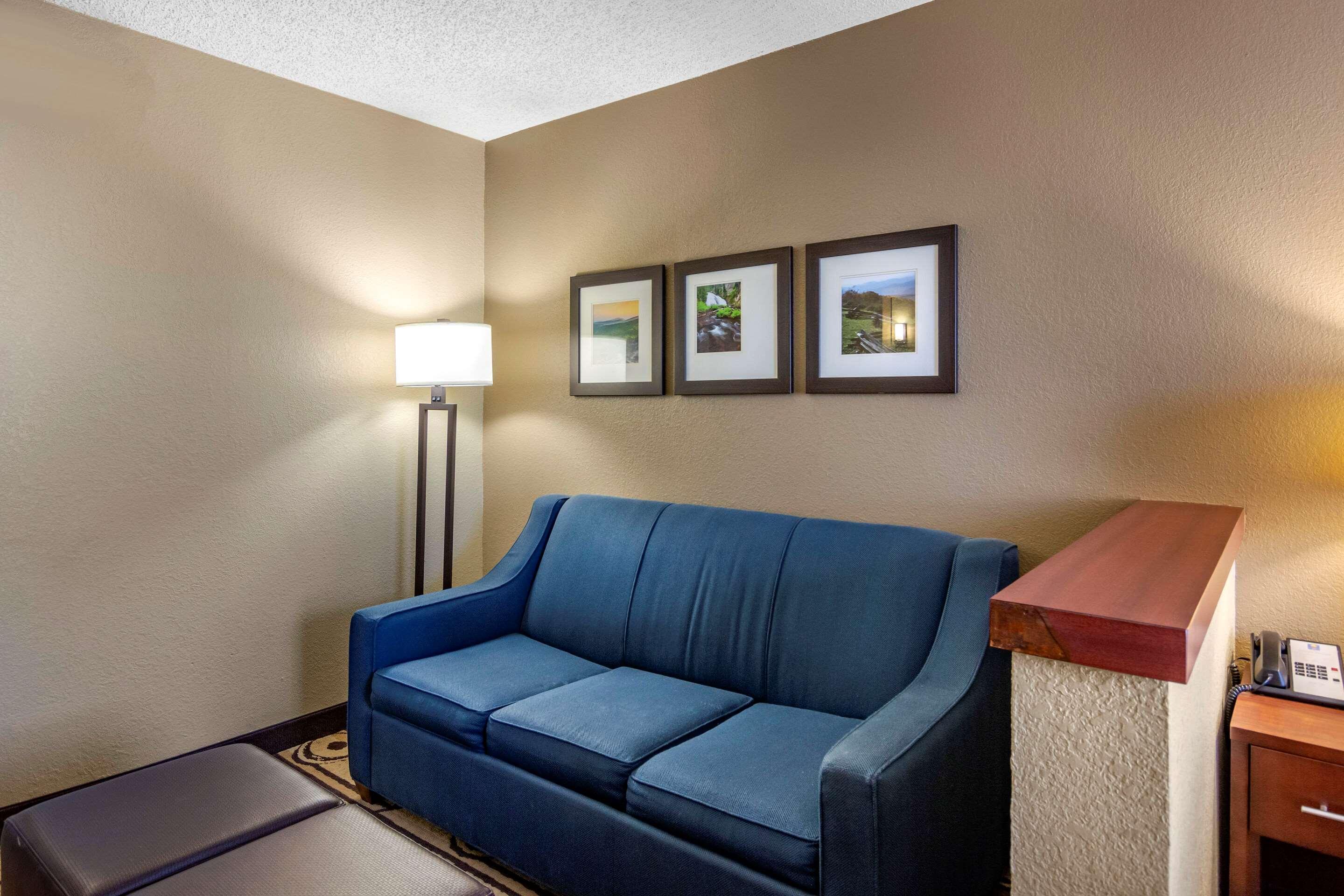 ستونتون Comfort Inn & Suites المظهر الخارجي الصورة