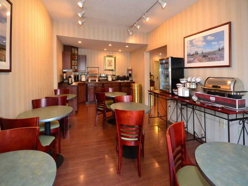ستونتون Comfort Inn & Suites المطعم الصورة
