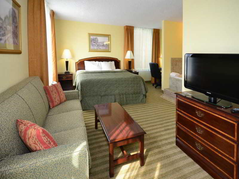 ستونتون Comfort Inn & Suites الغرفة الصورة